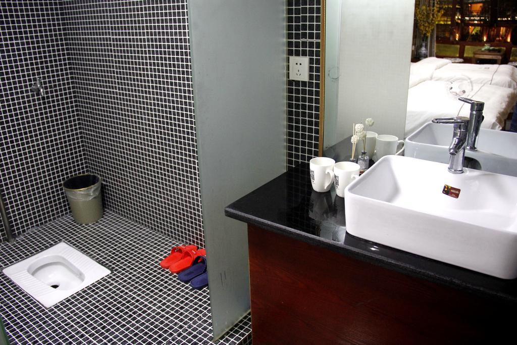 Fenghuang 1St Apartment Dış mekan fotoğraf