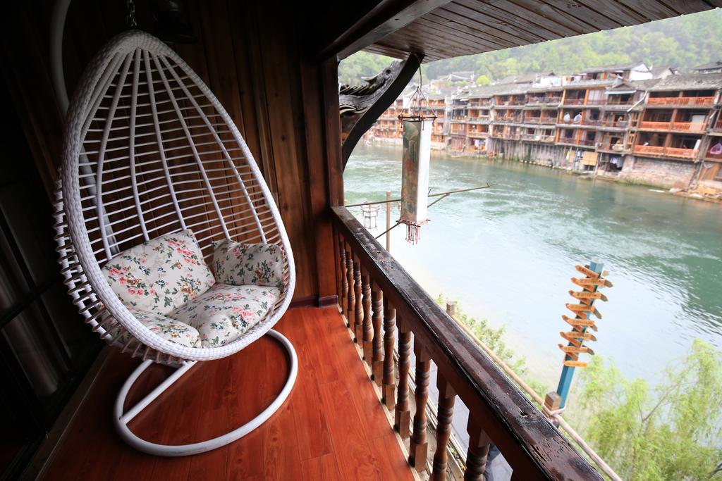 Fenghuang 1St Apartment Dış mekan fotoğraf