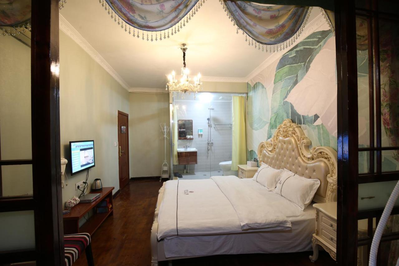 Fenghuang 1St Apartment Dış mekan fotoğraf
