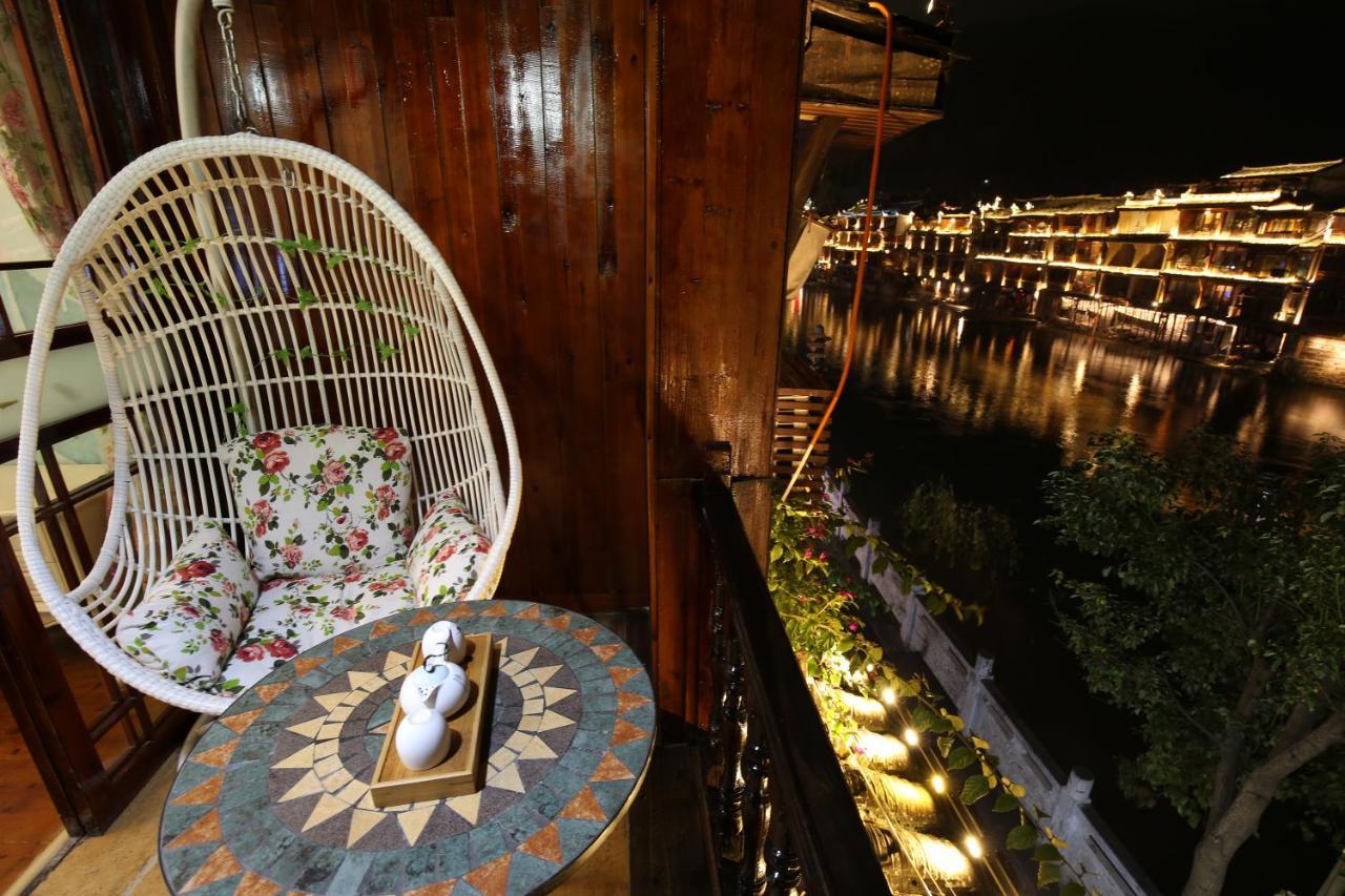 Fenghuang 1St Apartment Dış mekan fotoğraf
